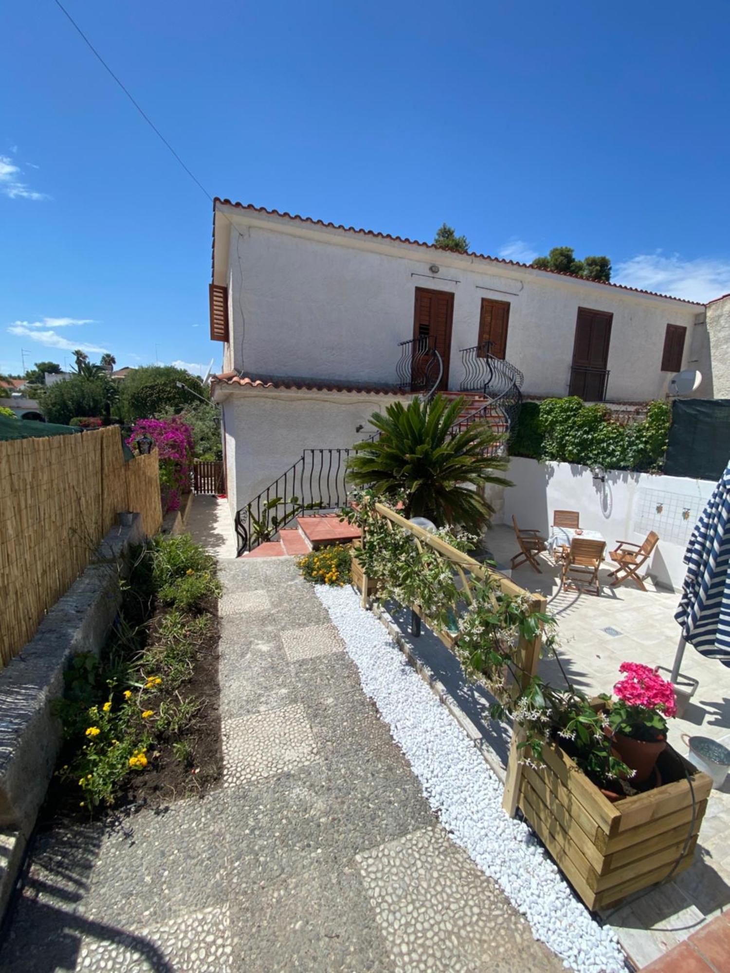 Villetta Mare Di Sicilia 冯塔尼比安奇 外观 照片